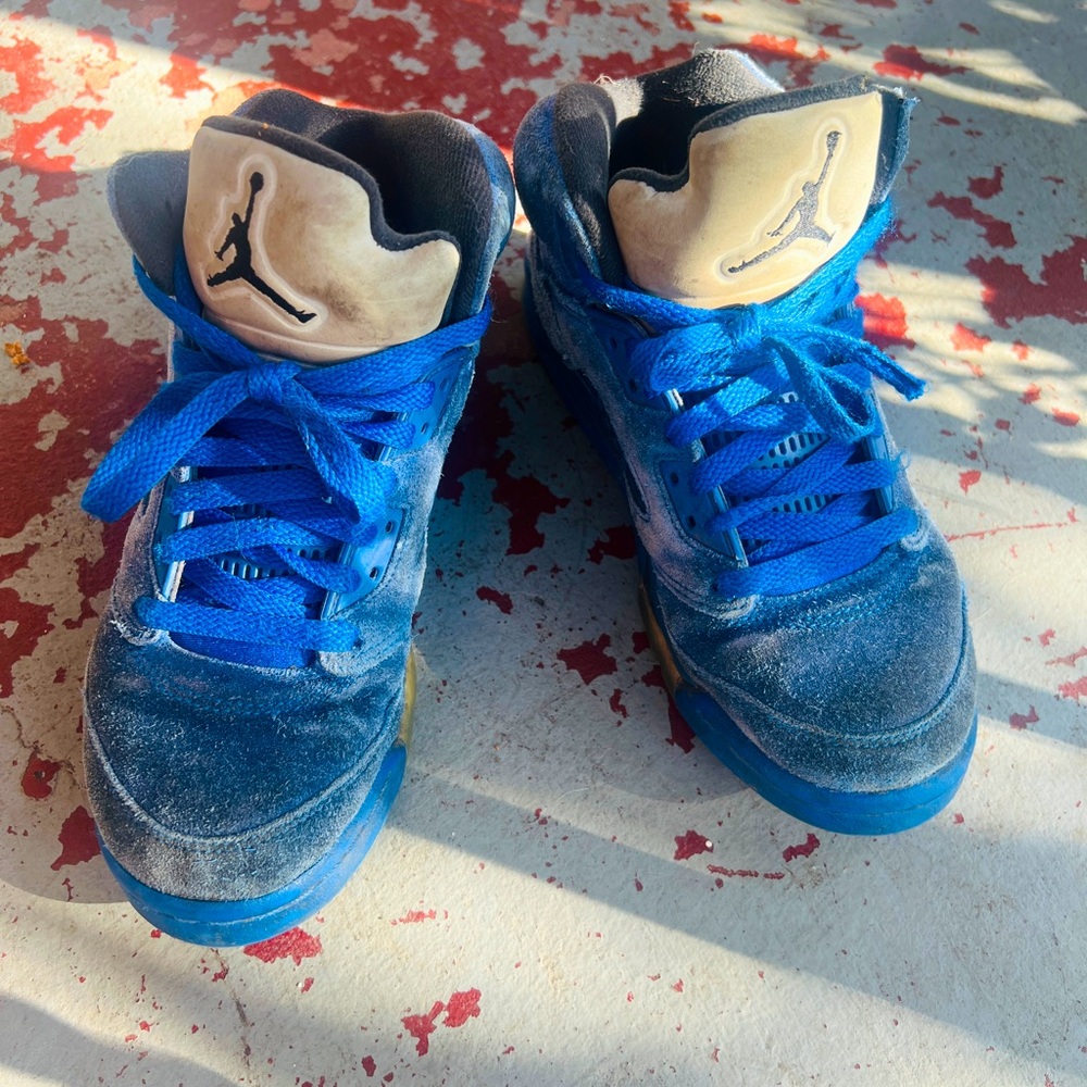 Air Jordan Retro 5 "Blue Suede"